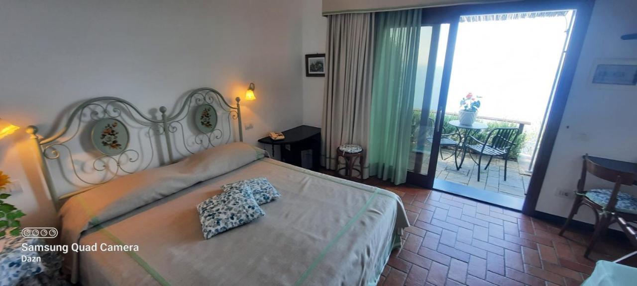 Hotel La Giada Del Mesco Levanto Kültér fotó