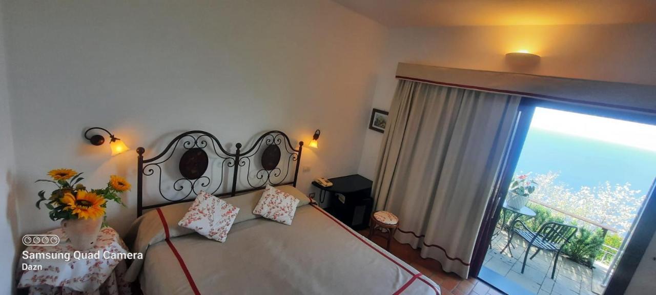 Hotel La Giada Del Mesco Levanto Kültér fotó
